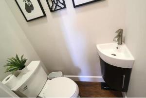 Galeriebild der Unterkunft Spacious 4-Bed- Sleeps 8 - Family Friendly in Oakland