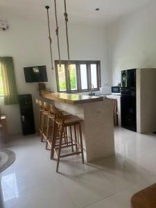 Nhà bếp/bếp nhỏ tại Deka Villa