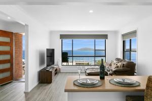 Χώρος καθιστικού στο Eora