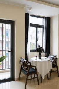 Posezení v ubytování The Writeriana de Lumière