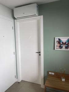 Ảnh trong thư viện ảnh của Apê de fundos em condo beira mar com garagem e Wi-Fi ở Balneário Camboriú