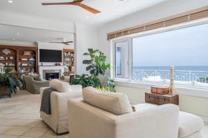 Et opholdsområde på Million dollar views, Steps to the Beach.