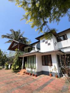 Bygningen som feriehuset ligger i