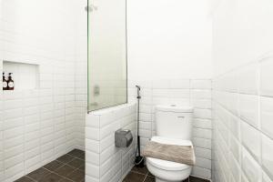 Koupelna v ubytování Wisma Eyang Sosro