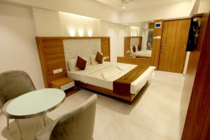 Fotografie z fotogalerie ubytování Metro Host Inn v Bombaji