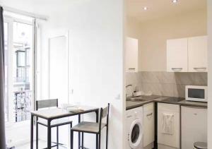 Køkken eller tekøkken på Cosy Studio - 2P- Clichy