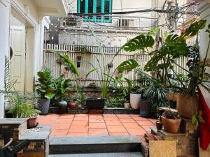 Κήπος έξω από το Ngao Home Nghi Tam