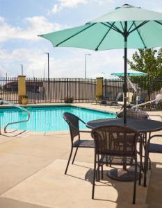 Bazén v ubytování Hyatt Place Salt Lake City Downtown / The Gateway nebo v jeho okolí