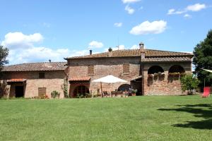 The building in which a panziókat is located
