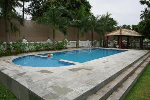 Swimmingpoolen hos eller tæt på Tamarind Heritage Holiday Home