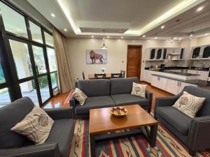 Nhà bếp/bếp nhỏ tại 6 Bedroom - Villa 54 Located in Maiyan, Nanyuki