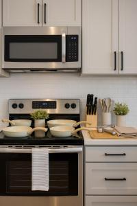 Køkken eller tekøkken på WorkerFriendly WasherDryer WiFi LongStayDiscount