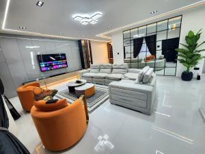 Et tv og/eller underholdning på Citynest Apartment Laderin