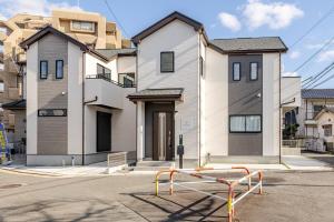 Bygningen som villaen ligger i