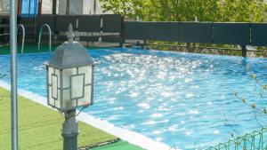 Bazén v ubytování Gapyeong ebenzer Pension nebo v jeho okolí