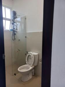 Phòng tắm tại COZY Two BEDROOM APARTMENT- YAKKALA +9 ảnh