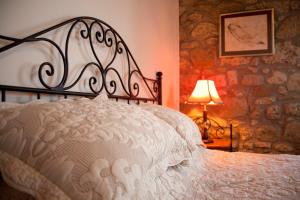 A bed or beds in a room at Hunnap Han