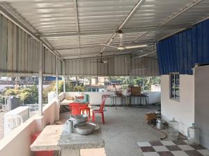 Istumisnurk majutusasutuses Anjali Inn