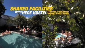 een collage van twee foto's van mensen in een zwembad bij Here We Go Bangkok in Bangkok