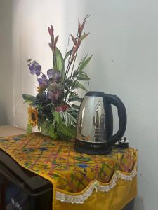 Facilități de preparat ceai și cafea la Salamah Homestay ISV 01004