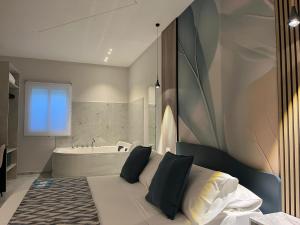 Koupelna v ubytování Encanto Suites by La Sirenetta + 64 fotografií