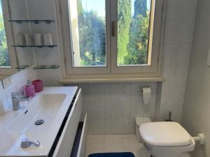 Et badeværelse på Villa ELISA - appartamento nel cuore del Chianti + 16 billeder