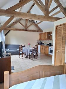 Kuchyň nebo kuchyňský kout v ubytování Gîte Chemin Des Hêtres + 17 fotografií