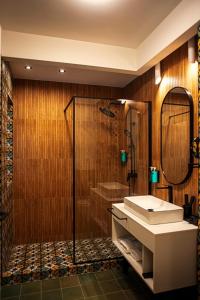 Et badeværelse på RUELLE Chateau Boutique