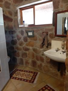 Koupelna v ubytování A Farm Experience at Shoulder Mountain Products + 19 fotografií