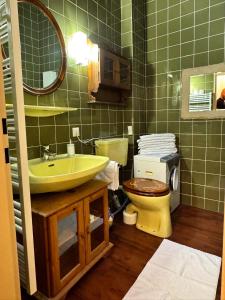 Phòng tắm tại APApartment