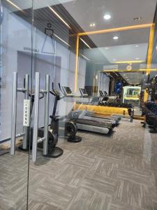 Fitnesscentret og/eller fitnessfaciliteterne på City View Studio Apartement South Surabaya + 14 billeder