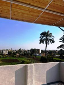 En balkon eller terrasse på Ali Baba Guest House + 13 billeder