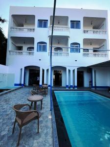 Swimmingpoolen hos eller tæt på Ali Baba Guest House