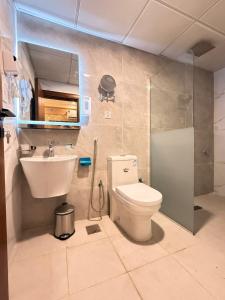 Et badeværelse på نزل أجيال طيبة