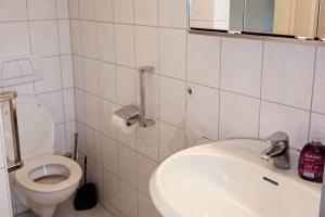 Et badeværelse på Haus in Düren mit 4 Zimmer und Balkon