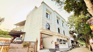 Το κτήριο όπου στεγάζεται  το ξενοδοχείο