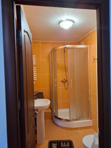 Ένα μπάνιο στο Вежа +34 φωτογραφίες