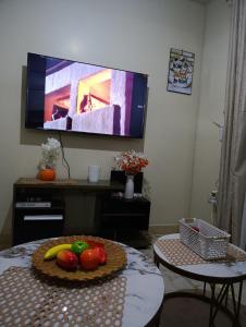 Μια τηλεόραση ή/και κέντρο ψυχαγωγίας στο FloJoy Haven