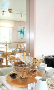 Afbeelding uit fotogalerij van STADT-Hotel Lörrach GbR in Lörrach