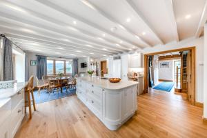 Χώρος καθιστικού στο 4 Bed in Derwenlas oc-c29244