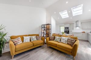 Kuchyň nebo kuchyňský kout v ubytování 2 Bed in Fairy Cross oc-l32198