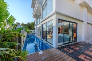 Foto sihtkohas Mapusa asuva majutusasutuse Valley View 5-BHK Villa With Private Pool, Sit-out Areas, TT Table, Pool Table , Bar & Scenic Views galeriist