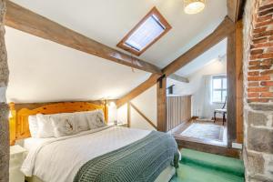 En eller flere senge i et værelse på 3 Bed in Barden oc-s33752