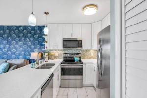 Kuchyň nebo kuchyňský kout v ubytování Ocean Cove Condo Key Largo Locus Maris