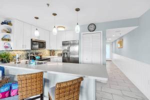 Kuchyň nebo kuchyňský kout v ubytování Ocean Cove Condo Key Largo Locus Maris