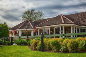 Zahrada ubytování Strathburn Hotel Inverurie by Compass Hospitality