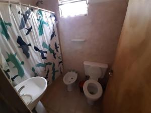 Et badeværelse på La Quebrada del Molle + 13 billeder