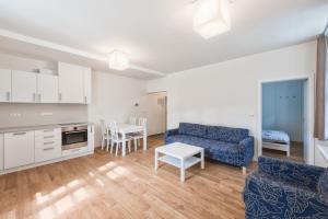Kuchyň nebo kuchyňský kout v ubytování Theresian Apartment