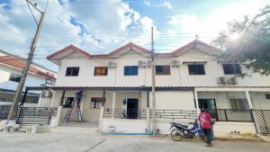 Cykling ved หลังมอ อพาร์ตเมนต์สามสาว eller i nærheden