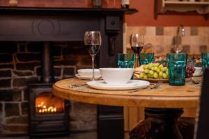 Nápoje v ubytování Historic Hidden Gem-10mins walk to Holmfirth, Log Burner,Easy Parking